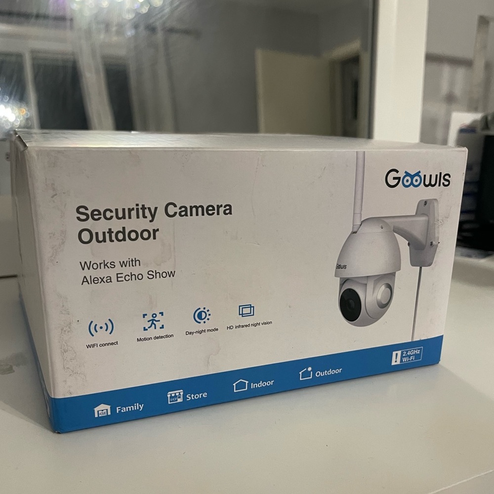 BRAND NEW GOOWLS SECURITY CAMERA! Unopened box!!
